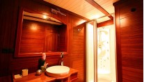 ARYF KAPTAN A Bathroom